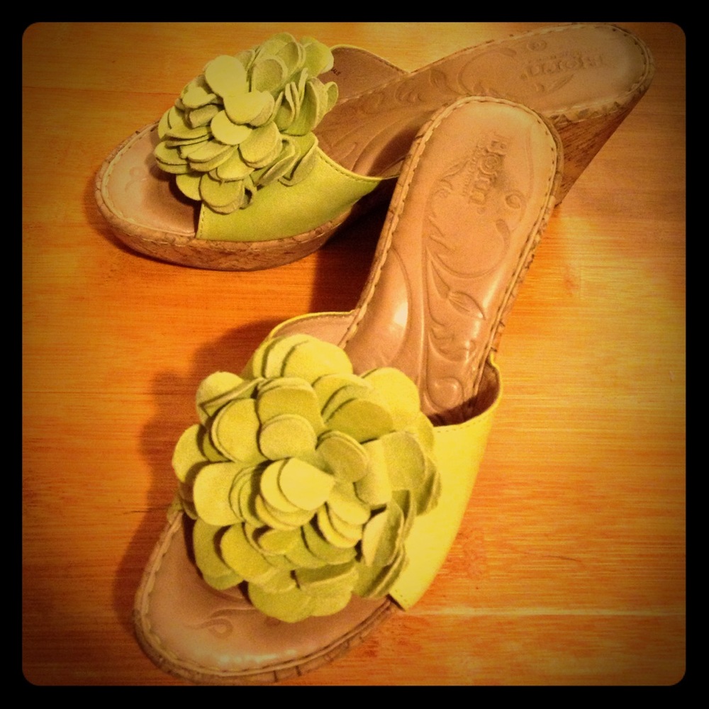 COPY - BORN ✨Auth Real leather flower platform sa…